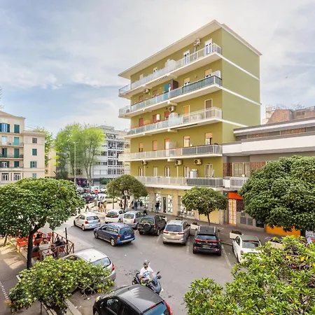 Apartment Rome Seascape Nearby Beaches And Centre Of Rome *
