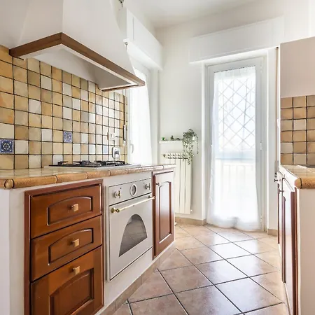 Apartment Rome Seascape Nearby Beaches And Centre Of Rome